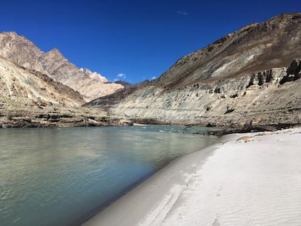 Trekking in Markha Valley
